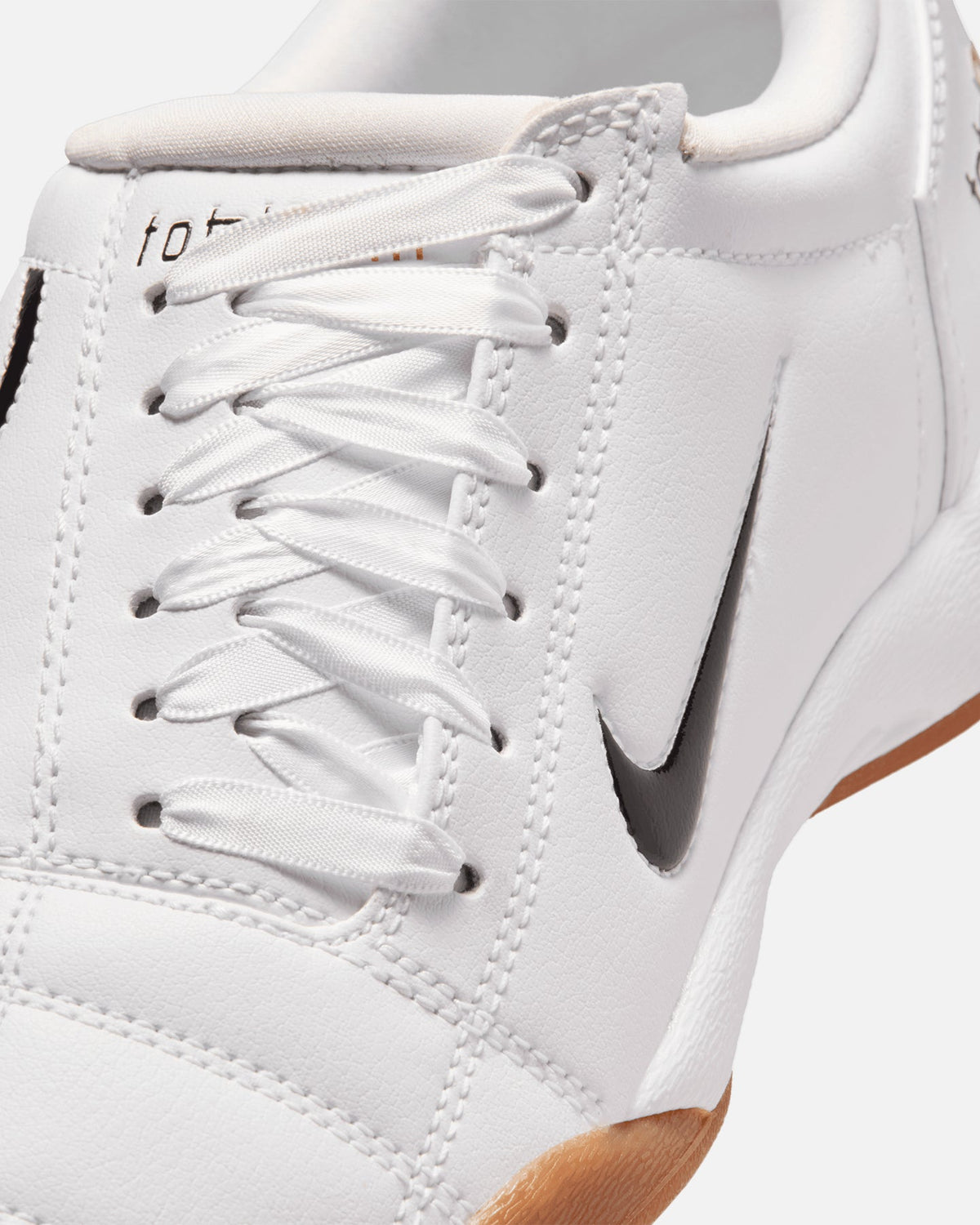 Nike Nike Women's Total 90 White/Gum