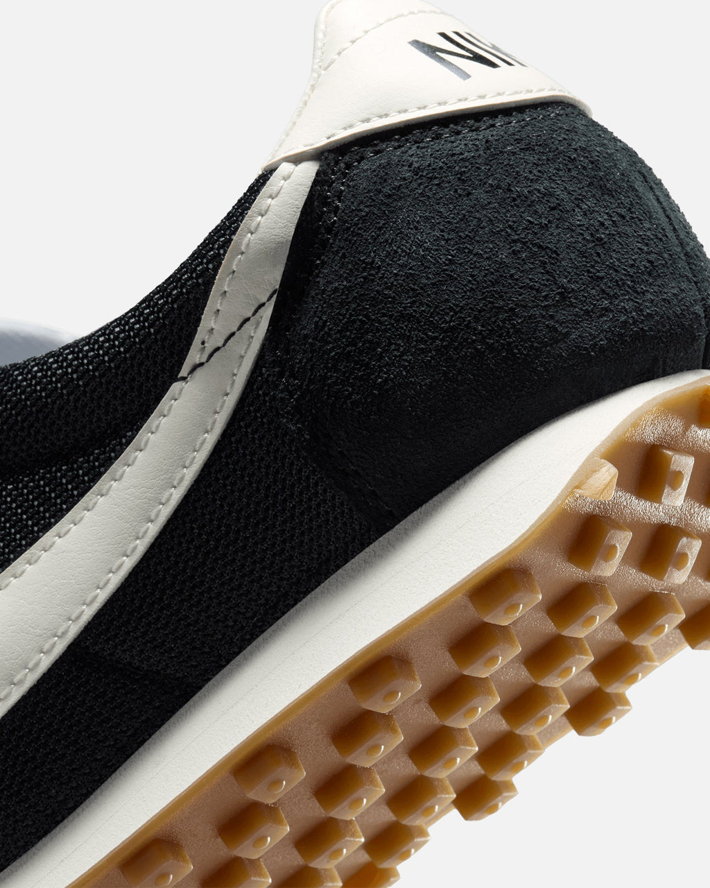 Nike Classic Nike Women's LD-1000 Black/White