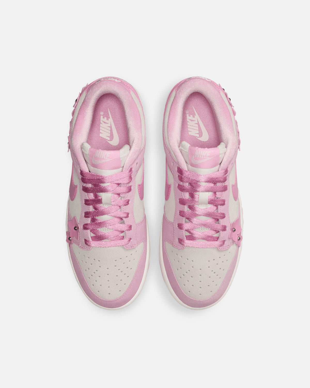 Nike Nike Women's Dunk Low SE Pink