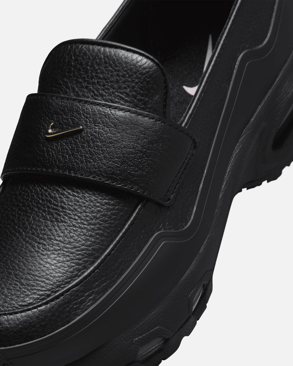 Nike Nike Women's Air Max Phenomena Black/Metallic