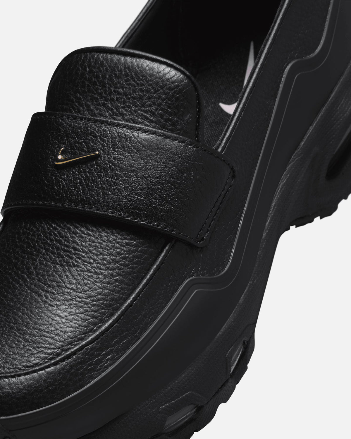 Nike Nike Women's Air Max Phenomena Black/Metallic
