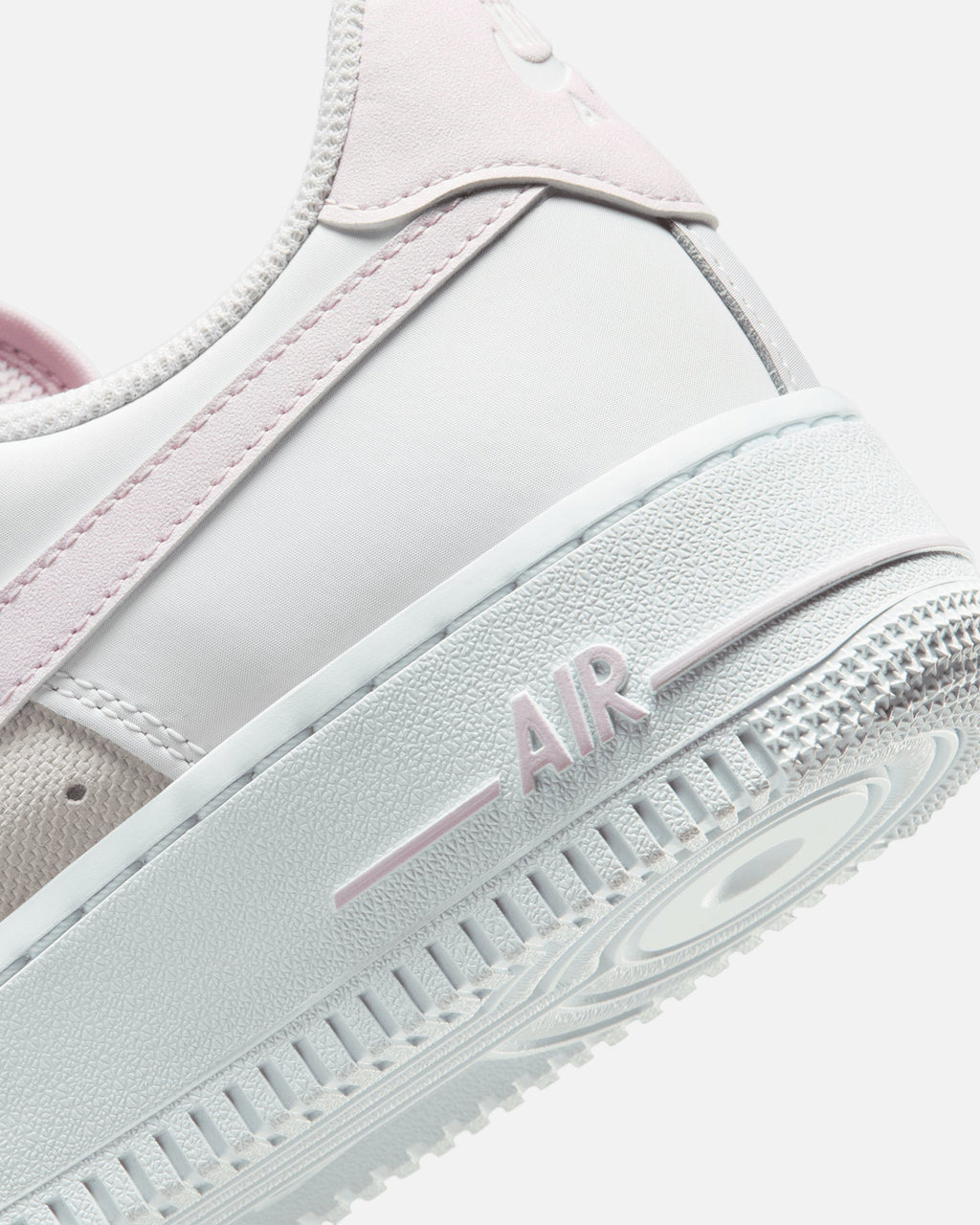 Nike Premium Nike Women's Air Force 1 '07 SE White