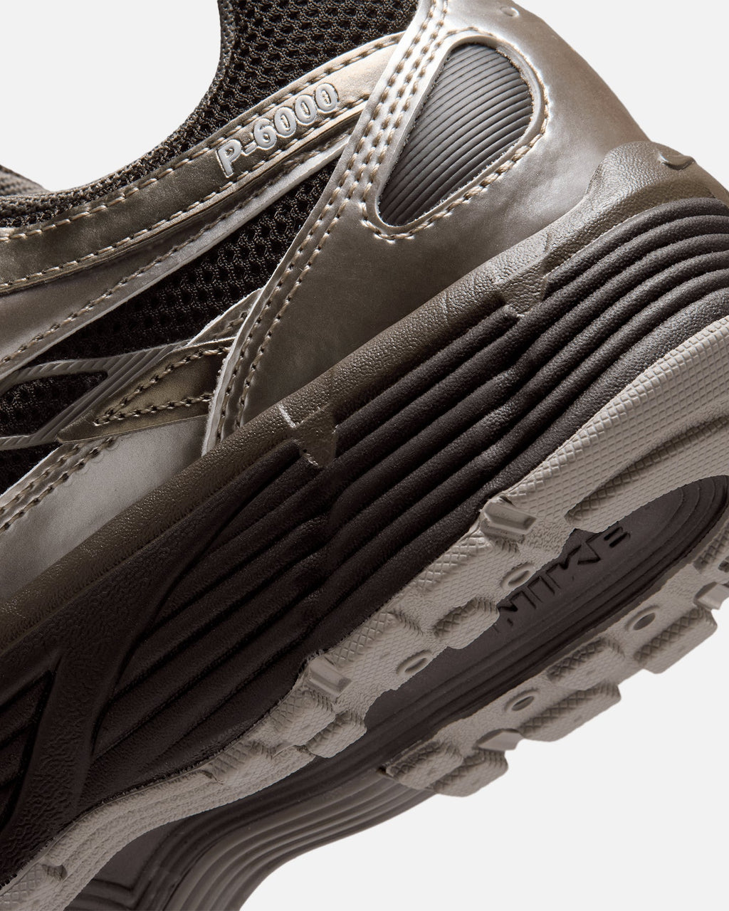 Nike Premium Nike Women's P-6000 Velvet Brown