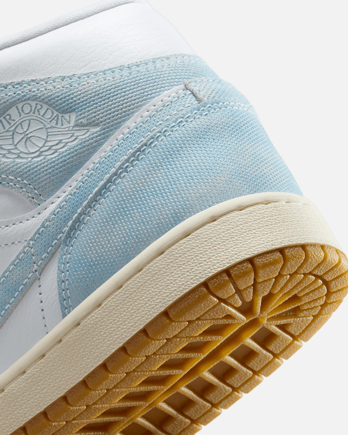JORDAN Premium Jordan Women's Air Jordan 1 Mid SE "Denim" Blue/Gum