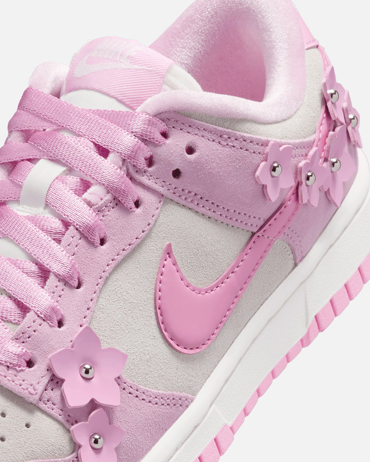 Nike Nike Women's Dunk Low SE Pink