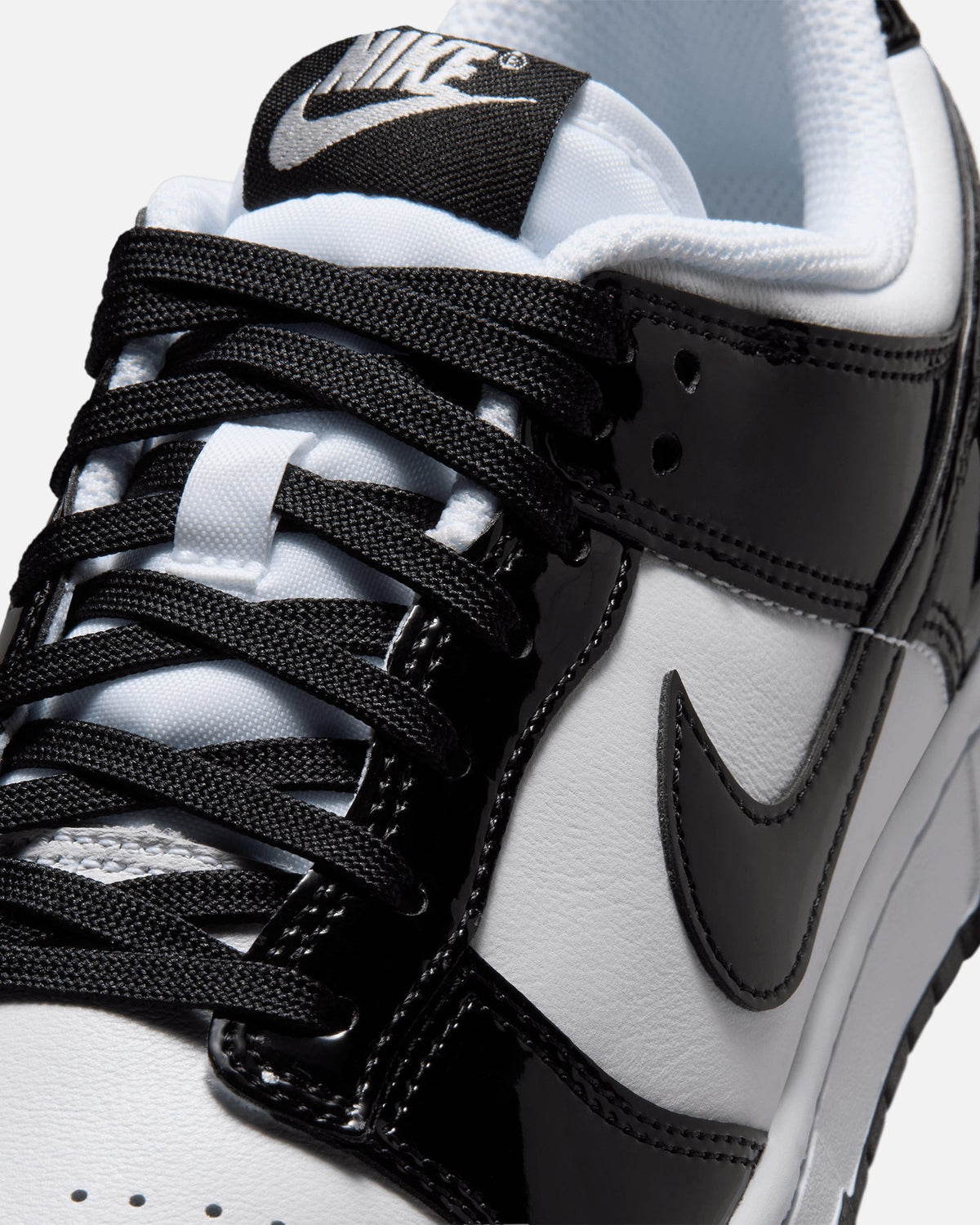 Nike Nike Women's Dunk Low SE White/Black