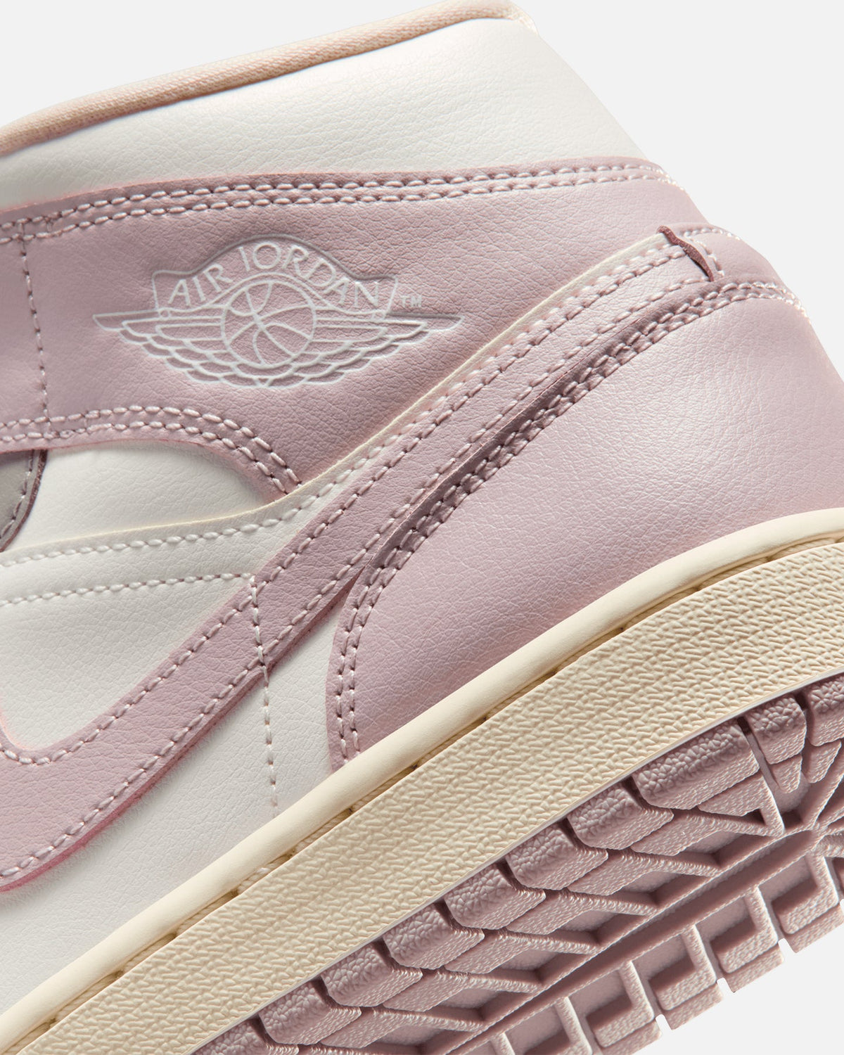 JORDAN Jordan Women's Air Jordan 1 Mid Sail