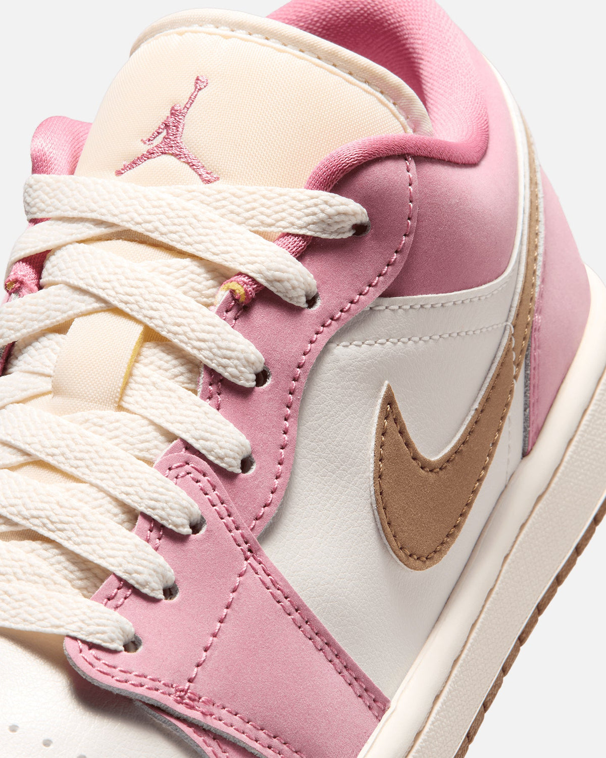 JORDAN Jordan Women's Air Jordan 1 Low Desert Berry