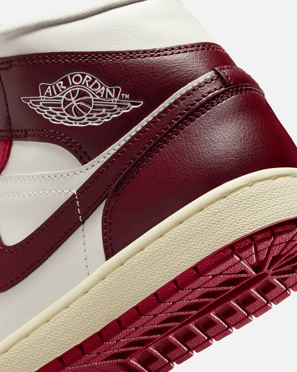 JORDAN Jordan Women's Air Jordan 1 Mid Sail