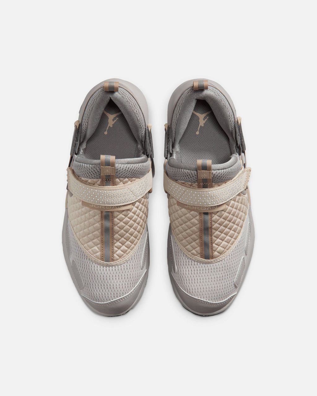 JORDAN Official Jordan Women's Trunner LX Lt Iron Ore