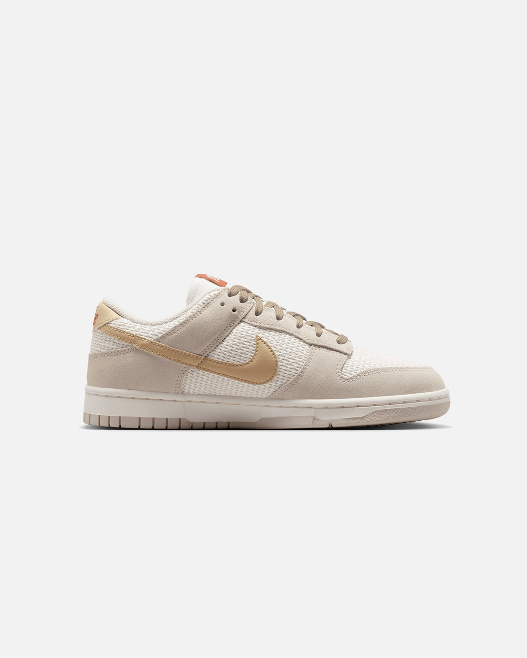 Nike Classic Nike Women's Dunk Low SE Sail