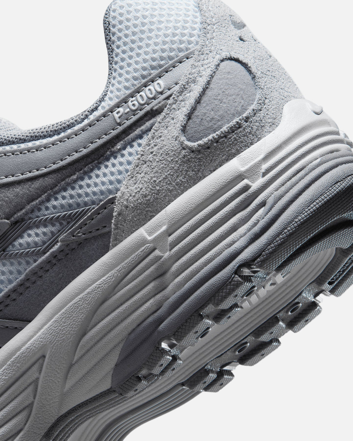 Nike Nike Women's P-6000