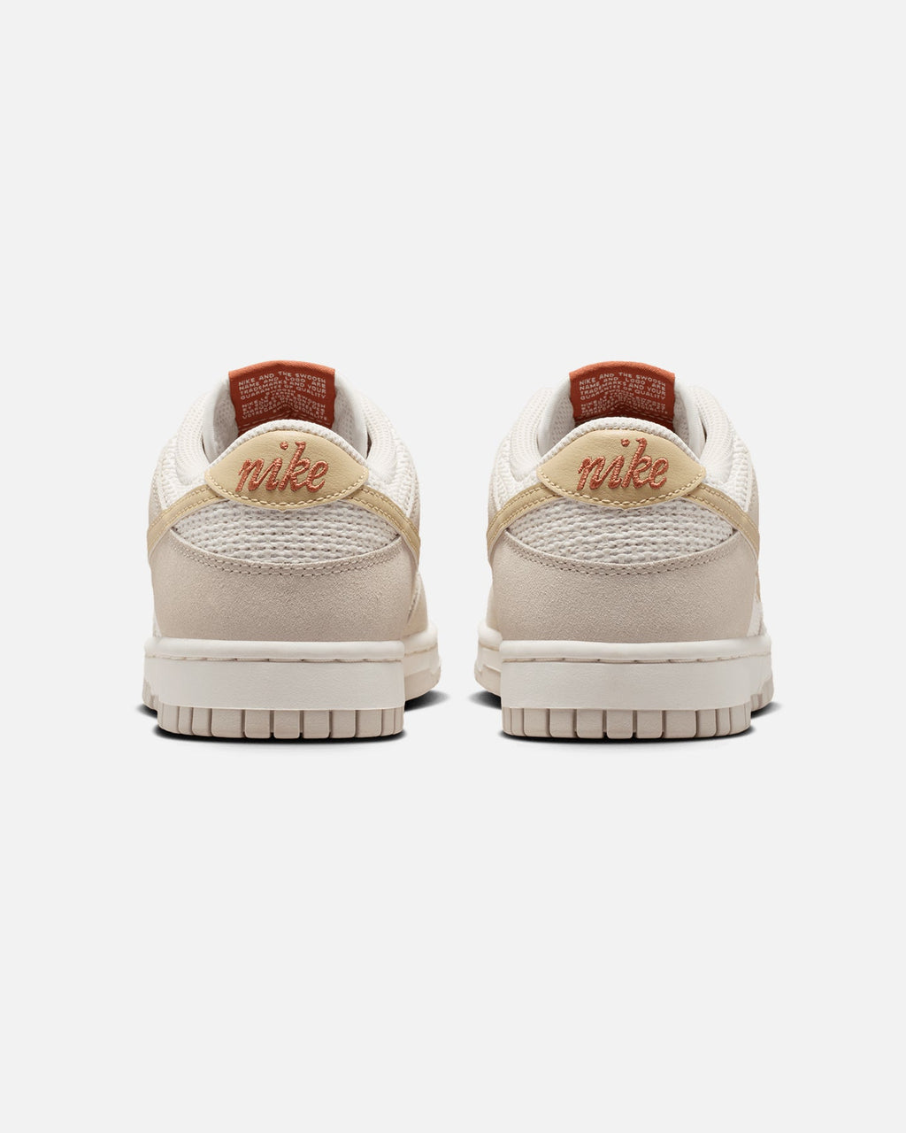 Nike Classic Nike Women's Dunk Low SE Sail