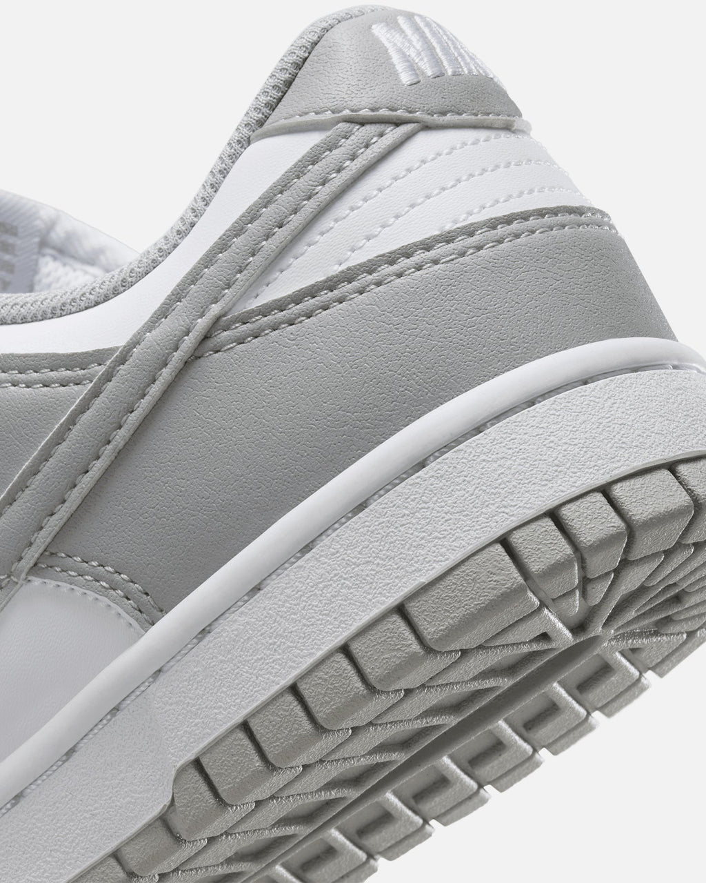 Nike Nike Women's Dunk Low Next Nature "Grey" White/Smoke Grey