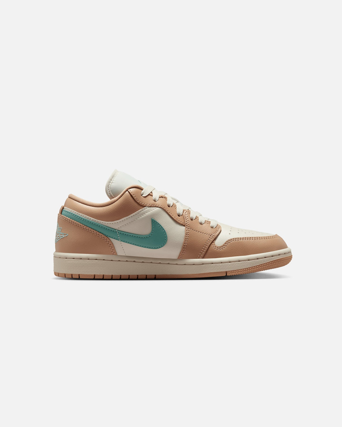 JORDAN Official Jordan Women's Air Jordan 1 Low Lt Orewood Brown