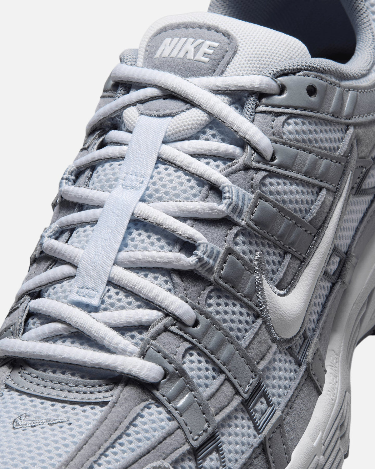 Nike Nike Women's P-6000
