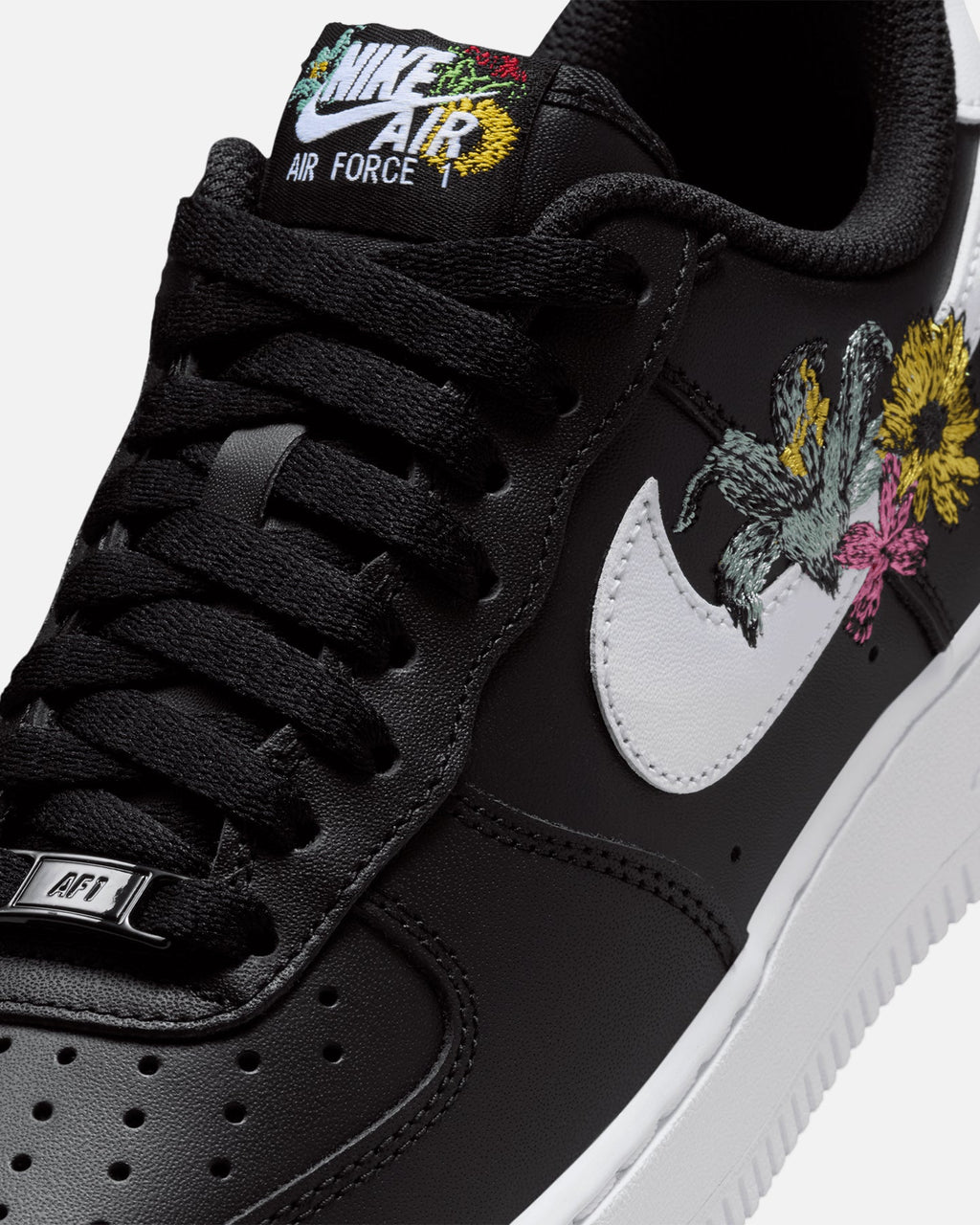 Nike Nike Women's Air Force 1 '07 Premium "Flowers" Black/White